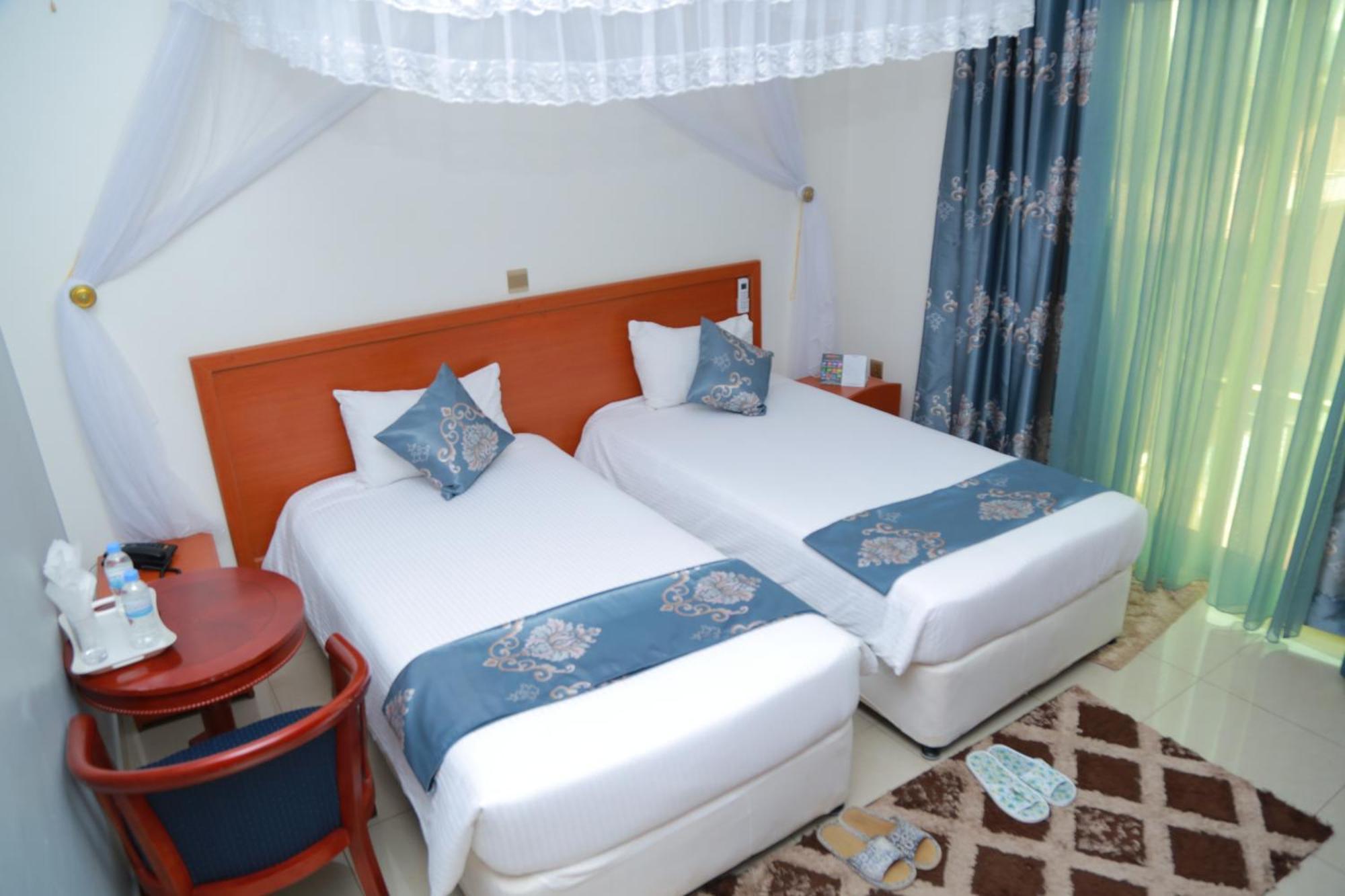 Lebanon Hotel Kigali Extérieur photo